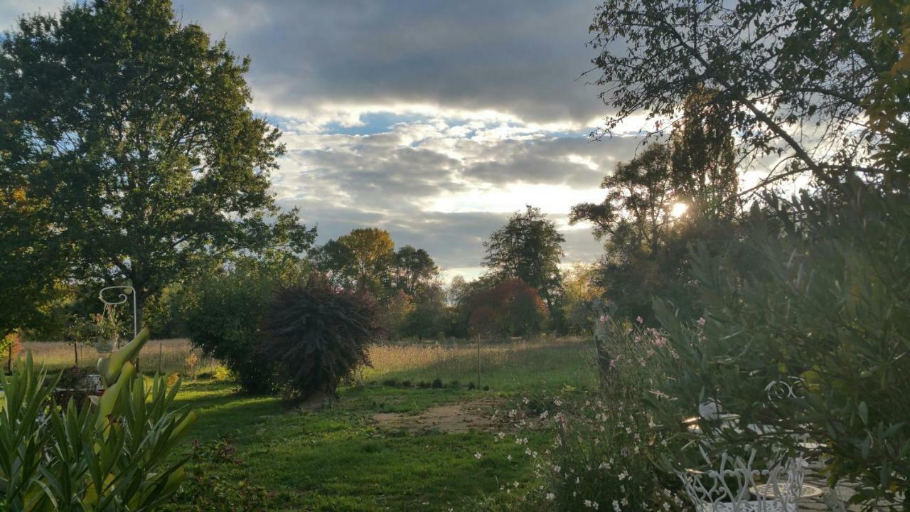 B&B Le Savoir Vivre Bonnes  Exterior foto